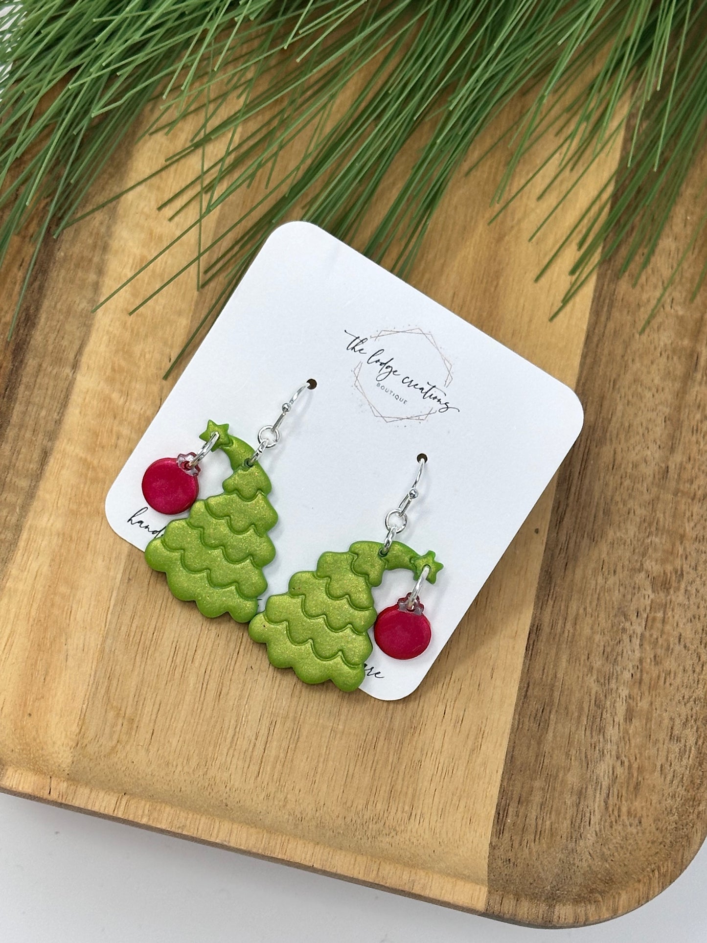 Grinchy Tree with Ornament