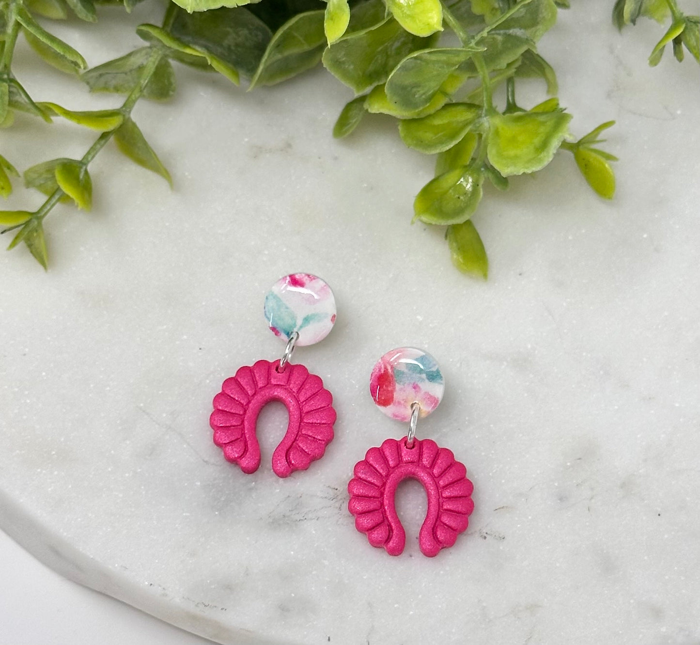 Small Scalloped Horseshoe